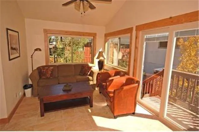 2806 Springwood Drive Holiday Home サウス・レイクタホ